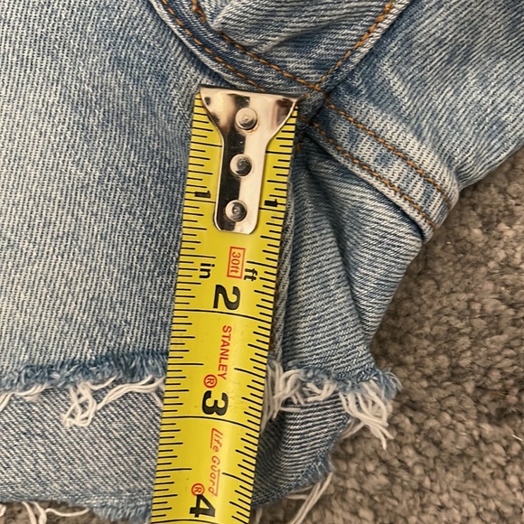 LEVI 501 high rise jean shorts with cut out detailing and button fly - Picture 3 of 13